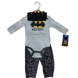 NWT Baby Batman Pajama Set 3-6 Months